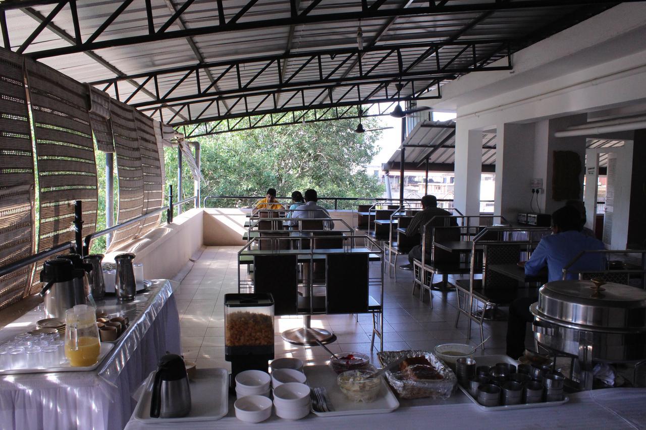 Hotel Mangalore International Εξωτερικό φωτογραφία