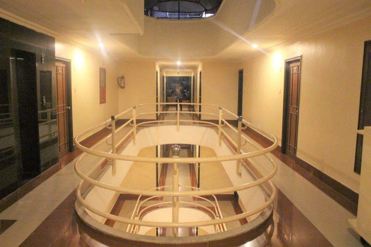 Hotel Mangalore International Εξωτερικό φωτογραφία